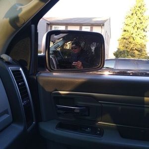 Meet your Posher, Iteni jek